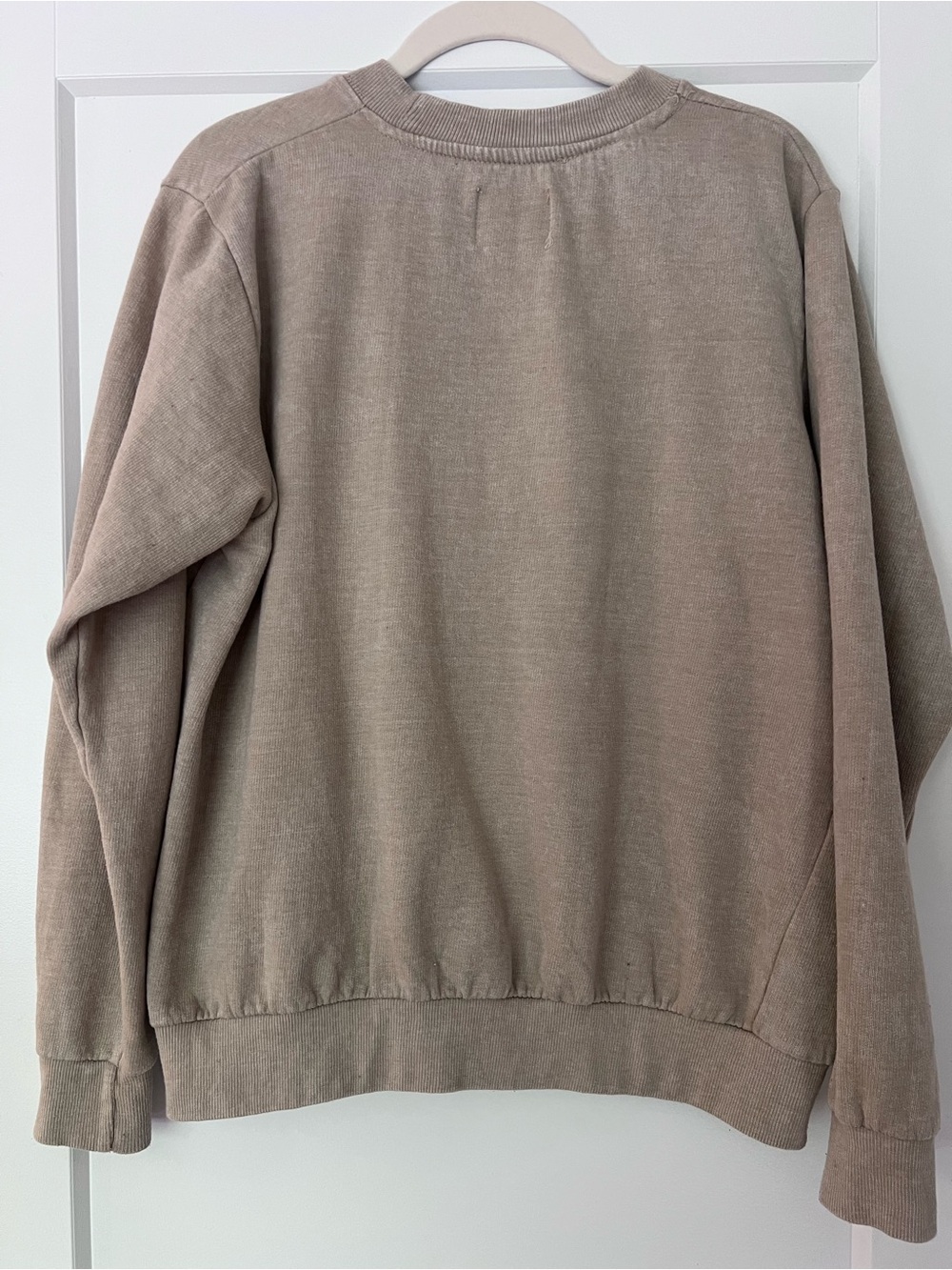 Yellowstone For The Brand Montana Graphic Crewneck Sweatshirt - Taupe - Picture 2 of 5